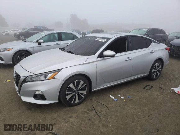 2019 Nissan Altima 2.5 SV with VIN 1N4BL4DV4KC164629, listed as a Copart auction lot 43069195 with 83,443 mi miles and Salvage Title. Bid and sale history available at carsss.com. Image 1.