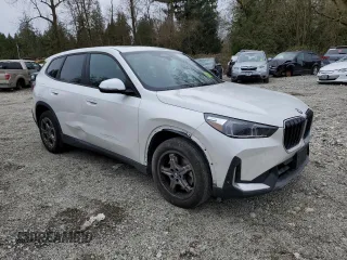 2024 BMW X1 xDrive28i with VIN WBX73EF02R5Z35243, listed as a Copart auction lot 48102395 with 26,094 mi miles and Clean Title. Bid and sale history available at carsss.com. Image 4.