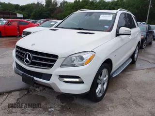 2012 Mercedes-Benz M 350 z VIN 4JGDA5HB7CA034478, wystawiony jako IAAI lot #42158995 z przebiegiem 170 942 mil mil oraz . Historia ofert i sprzedaży dostępna na DreamBid. Obrazek 17.