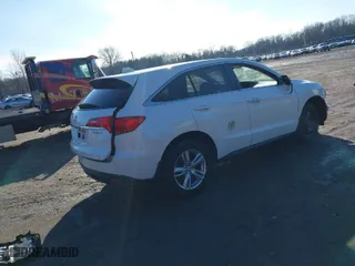 2014 Acura RDX Tech Pkg with VIN 5J8TB3H52EL005314, listed as a IAAI auction lot 41165032 with 98,295 mi miles. Bid and sale history available at carsss.com. Image 4.