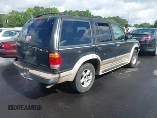 1998 Ford Explorer XL z VIN 1FMZU34E4WZB88783, wystawiony jako IAAI lot #42260171 z przebiegiem 290 582 mil mil oraz . Historia ofert i sprzedaży dostępna na DreamBid. Obrazek 4.