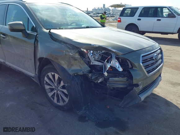 2017 Subaru Outback Touring with VIN 4S4BSETC2H3322103, listed as a IAAI auction lot 41770780 with 84,405 mi miles. Bid and sale history available at carsss.com. Image 6.