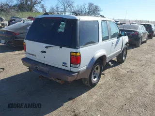 1997 Ford Explorer с VIN 1FMCU24X5VUD16929, выставлен на аукционе IAAI как лот 41984837 с пробегом 94 333 миль миль и . История ставок и продаж доступна на DreamBid. Изображение 4.