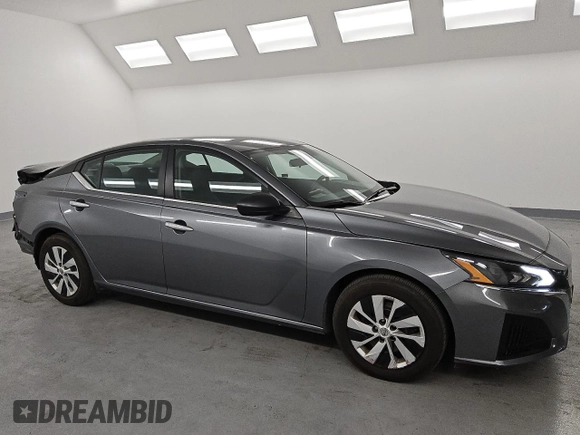 2024 Nissan Altima 2.5 S with VIN 1N4BL4BV9RN333934, listed as a Copart auction lot 52972295 with 31,327 mi miles and Clean Title. Bid and sale history available at carsss.com. Image 4.
