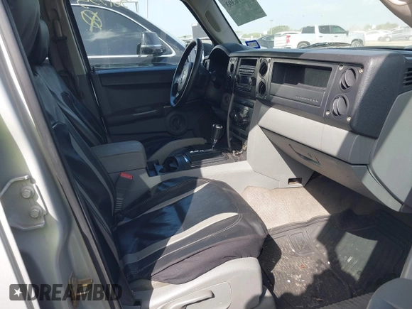 2006 Jeep Commander with VIN 1J8HH48KX6C367335, listed as a IAAI auction lot 39776393 with 190,707 mi miles. Bid and sale history available at carsss.com. Image 5.
