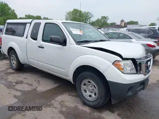 2016 Nissan Frontier S z VIN 1N6BD0CT1GN787439, wystawiony jako IAAI lot #42104118 z przebiegiem 110 590 mil mil oraz . Historia ofert i sprzedaży dostępna na DreamBid. Obrazek 1.