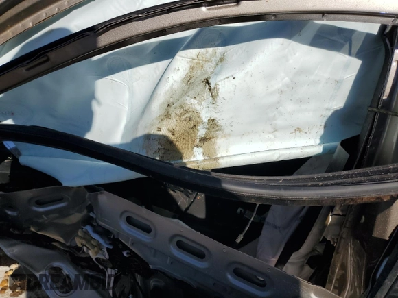2022 Cadillac XT5 FWD Premium Luxury z VIN 1GYKNCRS8NZ112882, wystawiony jako Copart lot #86999544 z przebiegiem Nie podano mil oraz Szkoda całkowita • Salvage title. Historia ofert i sprzedaży dostępna na DreamBid. Obrazek 7.