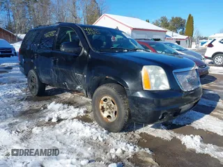 2007 GMC Yukon SLT with VIN 1GKFK13077R123021, listed as a IAAI auction lot 41603180 with 247,945 mi miles. Bid and sale history available at carsss.com. Image 1.
