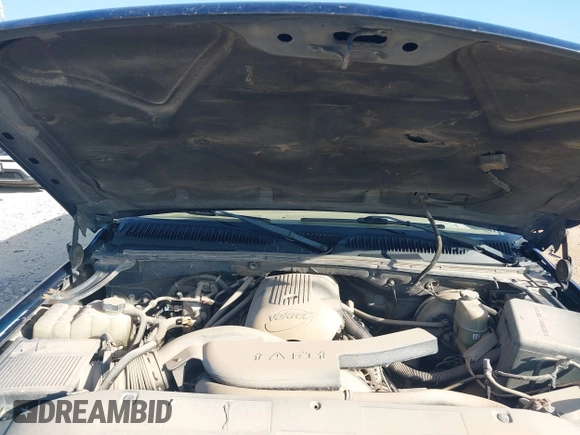 2002 Chevrolet Tahoe LS with VIN 1GNEC13Z82R272668, listed as a IAAI auction lot 42069818 with 219,894 mi miles and . Bid and sale history available at DreamBid. Image 10.