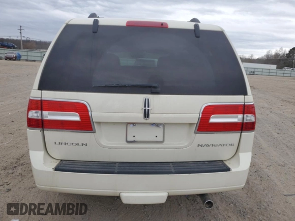 2007 Lincoln Navigator z VIN 5LMFU285X7LJ14762, wystawiony jako Copart lot #46508085 z przebiegiem 170 923 mil mil oraz Szkoda całkowita • Salvage title. Historia ofert i sprzedaży dostępna na DreamBid. Obrazek 6.