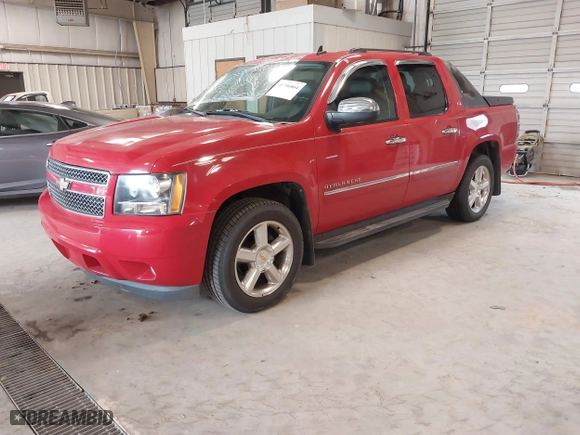 2010 Chevrolet Avalanche LTZ with VIN 3GNVKGE03AG230332, listed as a IAAI auction lot 41756864 with 108,514 mi miles. Bid and sale history available at carsss.com. Image 17.