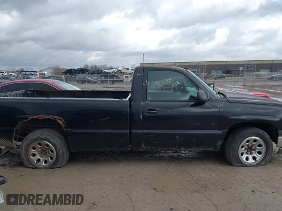 2004 Chevrolet Silverado 1500 Work Truck with VIN 1GCEC14X24Z329861, listed as a IAAI auction lot 41731894 with 137,109 mi miles. Bid and sale history available at carsss.com. Image 13.