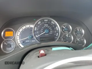 2002 Cadillac Escalade z VIN 1GYEC63T42R189976, wystawiony jako Copart lot #57852565 z przebiegiem 243 089 mil mil oraz Szkody całkowita. Historia ofert i sprzedaży dostępna na DreamBid. Obrazek 9.