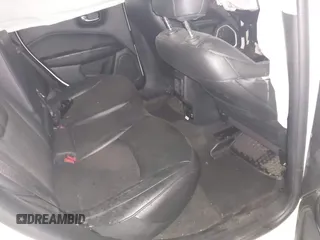 2021 Jeep Compass Latitude z VIN 3C4NJDBB8MT530881, wystawiony jako IAAI lot #42159145 z przebiegiem Nie podano mil oraz . Historia ofert i sprzedaży dostępna na DreamBid. Obrazek 8.