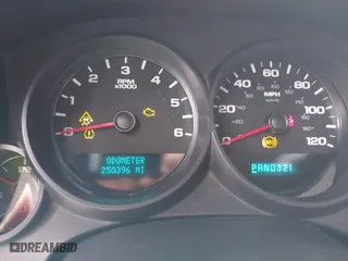 2007 Chevrolet Silverado 1500 LT w/1LT with VIN 2GCEC13C171708765, listed as a IAAI auction lot 41496026 with 250,396 mi miles. Bid and sale history available at carsss.com. Image 7.