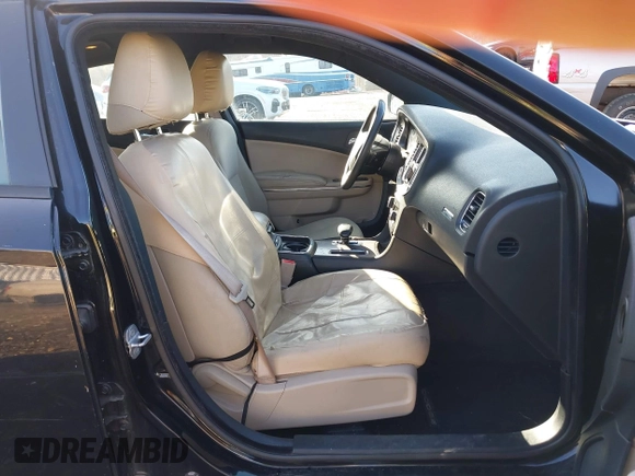 2014 Dodge Charger SE with VIN 2C3CDXBG5EH104852, listed as a IAAI auction lot 41866085 with 170,040 mi miles and . Bid and sale history available at carsss.com. Image 5.