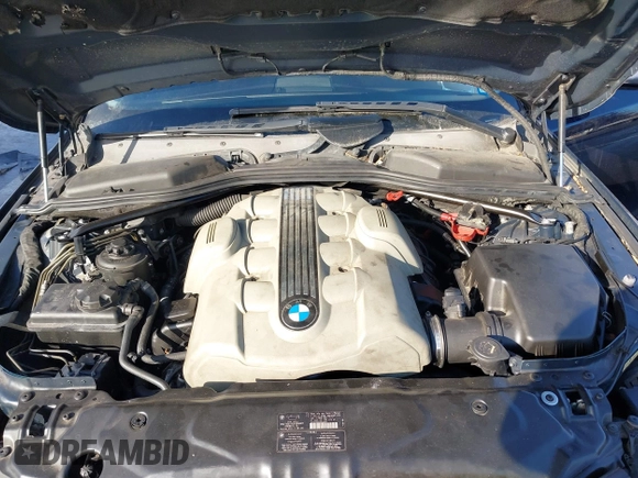 2005 BMW 5 Series 545i with VIN WBANB33565CN65705, listed as a IAAI auction lot 41681847 with 112,159 mi miles and . Bid and sale history available at carsss.com. Image 10.