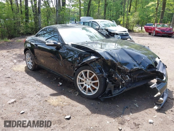 2005 Mercedes-Benz SLK 230/320 z VIN WDBWK56F15F036103, wystawiony jako IAAI lot #42108428 z przebiegiem 79 040 mil mil oraz . Historia ofert i sprzedaży dostępna na DreamBid. Obrazek 1.