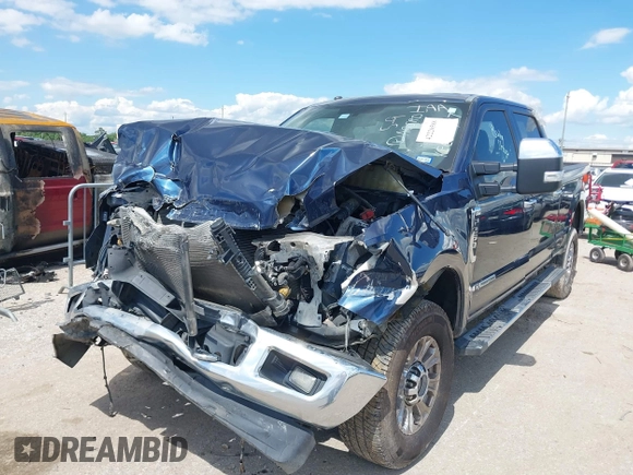 2019 Ford F-250 XL with VIN 1FT7W2BT8KEC30407, listed as a IAAI auction lot 42226588 with 249,640 mi miles and . Bid and sale history available at DreamBid. Image 6.
