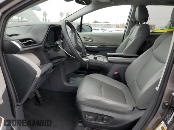 2023 Toyota Sienna XLE with VIN 5TDJRKEC1PS172117, listed as a Copart auction lot 49288195 with 44,109 mi miles and Salvage Title. Bid and sale history available at carsss.com. Image 7.