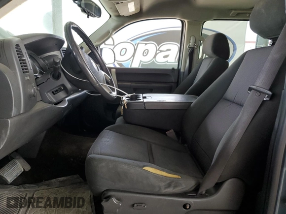 2011 Chevrolet Silverado 1500 LT with VIN 3GCPKSE3XBG378106, listed as a Copart auction lot 54523865 with 135,895 mi miles and Salvage Title. Bid and sale history available at DreamBid. Image 7.