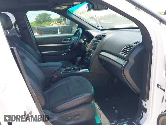 2019 Ford Explorer XLT z VIN 1FM5K7D86KGA27590, wystawiony jako IAAI lot #42464262 z przebiegiem 96 038 mil mil oraz . Historia ofert i sprzedaży dostępna na DreamBid. Obrazek 5.