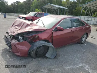 2015 Toyota Camry XLE z VIN 4T1BF1FK8FU995131, wystawiony jako Copart lot #53478495 z przebiegiem Nie podano mil oraz Szkoda całkowita • Salvage title. Historia ofert i sprzedaży dostępna na DreamBid. Obrazek 1.