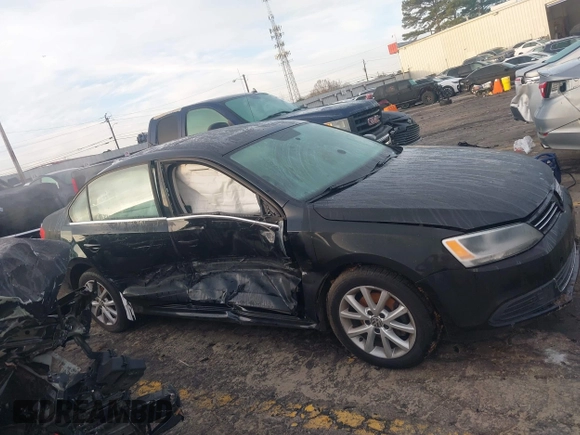2014 Volkswagen Jetta Sedan SE with VIN 3VWD17AJ1EM322226, listed as a IAAI auction lot 41211984 with 217,084 mi miles. Bid and sale history available at carsss.com. Image 13.