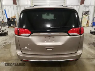 2018 Chrysler Pacifica Touring L z VIN 2C4RC1BGXJR153930, wystawiony jako Copart lot #88684735 z przebiegiem 64 822 mil mil oraz Szkoda całkowita • Salvage title. Historia ofert i sprzedaży dostępna na DreamBid. Obrazek 6.