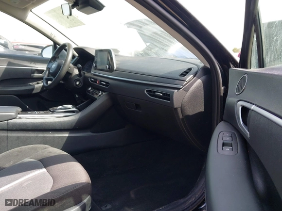 2020 Hyundai Sonata SE with VIN 5NPEG4JA9LH056882, listed as a IAAI auction lot 41822599 with 104,050 mi miles. Bid and sale history available at carsss.com. Image 5.