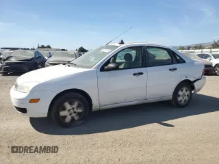 2007 Ford Focus S with VIN 1FAHP34N27W323162, listed as a Copart auction lot 56354725 with 108,427 mi miles and Clean title. Bid and sale history available at DreamBid. Image 1.