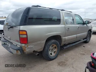 2002 GMC Yukon XL SLT with VIN 1GKFK16Z32J158981, listed as a IAAI auction lot 41951988 with 245,650 mi miles. Bid and sale history available at carsss.com. Image 4.