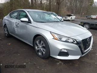 2020 Nissan Altima 2.5 S with VIN 1N4BL4BV6LC247547, listed as a IAAI auction lot 41989098 with 43,879 mi miles. Bid and sale history available at carsss.com. Image 1.