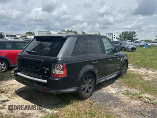 2010 Land Rover Range Rover Sport HSE z VIN SALSF2D41AA251579, wystawiony jako Copart lot #59035625 z przebiegiem 243 104 mil mil oraz Tytuł czysty. Historia ofert i sprzedaży dostępna na DreamBid. Obrazek 4.