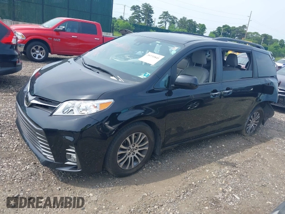 2020 Toyota Sienna XLE Auto Access Seat z VIN 5TDYZ3DCXLS074980, wystawiony jako IAAI lot #39735841 z przebiegiem 43 864 mil mil oraz . Historia ofert i sprzedaży dostępna na DreamBid. Obrazek 17.