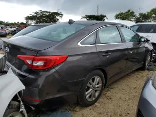 2015 Hyundai Sonata SE z VIN 5NPE24AF8FH122871, wystawiony jako Copart lot #71459654 z przebiegiem Nie podano mil oraz Szkoda całkowita • Salvage title. Historia ofert i sprzedaży dostępna na DreamBid. Obrazek 3.