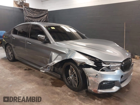2019 BMW 5 Series 530i xDrive with VIN WBAJA7C54KG911943, listed as a IAAI auction lot 41708165 with 92,948 mi miles. Bid and sale history available at carsss.com. Image 1.