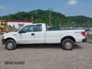 2014 Ford F-150 XL z VIN 1FTFX1EF6EKF63316, wystawiony jako IAAI lot #42405758 z przebiegiem 107 127 mil mil oraz . Historia ofert i sprzedaży dostępna na DreamBid. Obrazek 14.