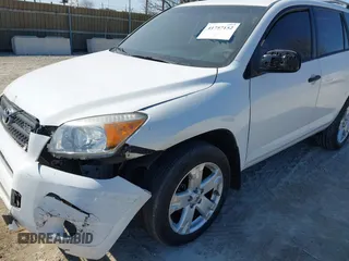 2006 Toyota RAV4 with VIN JTMBK33V165004551, listed as a IAAI auction lot 41757152 with 177,508 mi miles. Bid and sale history available at carsss.com. Image 12.