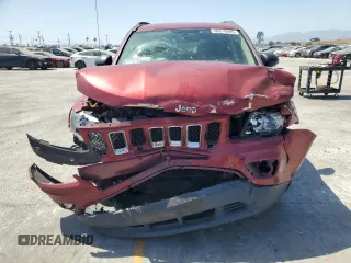 2017 Jeep Compass Sport with VIN 1C4NJCBA6HD124515, listed as a Copart auction lot 60376945 with 150,399 mi miles and Salvage title. Bid and sale history available at DreamBid. Image 5.