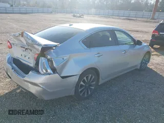 2016 Nissan Altima S with VIN 1N4AL3APXGC288696, listed as a IAAI auction lot 41209580 with 131,709 mi miles and . Bid and sale history available at carsss.com. Image 4.