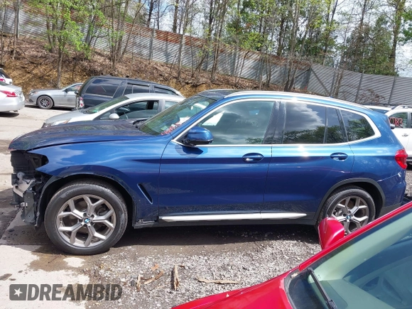 2020 BMW X3 xDrive30i z VIN 5UXTY5C0XL9D50400, wystawiony jako IAAI lot #42197545 z przebiegiem 46 467 mil mil oraz . Historia ofert i sprzedaży dostępna na DreamBid. Obrazek 14.