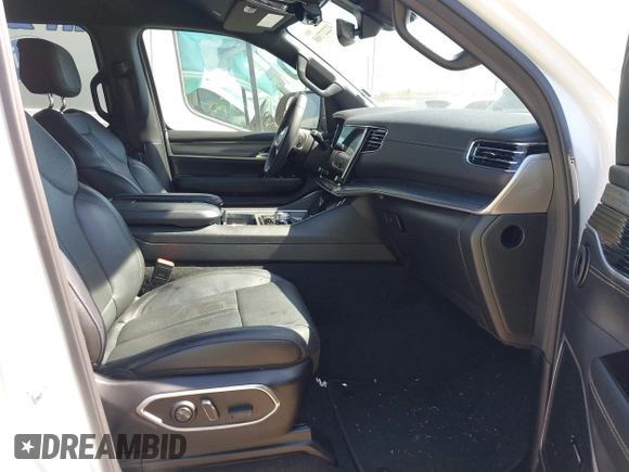 2023 Jeep Wagoneer Series II with VIN 1C4SJSBP3PS549170, listed as a IAAI auction lot 42227368 with 45,902 mi miles and . Bid and sale history available at DreamBid. Image 5.