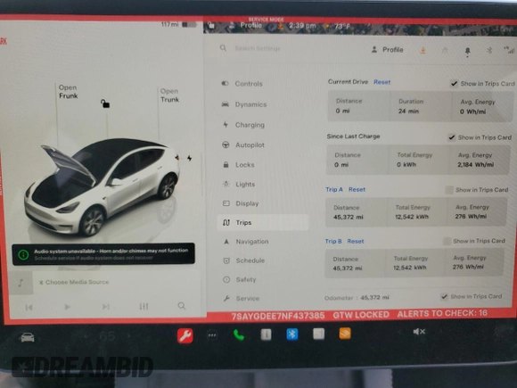 2022 Tesla Model Y Long Range z VIN 7SAYGDEE7NF437385, wystawiony jako Copart lot #51240645 z przebiegiem 45 372 mil mil oraz Szkody całkowita. Historia ofert i sprzedaży dostępna na DreamBid. Obrazek 9.