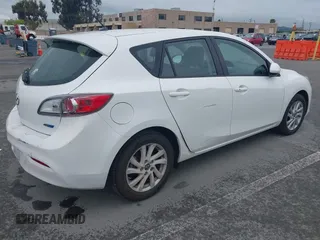 2013 Mazda 3 i Touring with VIN JM1BL1L7XD1722770, listed as a IAAI auction lot 42139943 with 102,562 mi miles and . Bid and sale history available at carsss.com. Image 4.