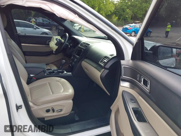 2018 Ford Explorer XLT with VIN 1FM5K7D89JGB15046, listed as a IAAI auction lot 42313133 with 108,477 mi miles and . Bid and sale history available at DreamBid. Image 5.