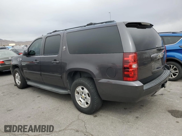 2011 Chevrolet Suburban LS with VIN 1GNSCHE06BR137070, listed as a Copart auction lot 48059975 with 264,581 mi miles and Clean Title. Bid and sale history available at carsss.com. Image 2.