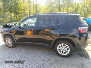 2018 Jeep Compass Sport with VIN 3C4NJCABXJT326364, listed as a IAAI auction lot 40289629 with 68,896 mi miles. Bid and sale history available at carsss.com. Image 14.