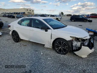 2019 Toyota Camry LE with VIN 4T1B11HK3KU808495, listed as a Copart auction lot 89317665 with 75,581 mi miles and Salvage Title. Bid and sale history available at carsss.com. Image 4.