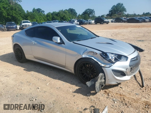 2013 Hyundai Genesis Coupe 2.0T with VIN KMHHT6KD4DU084167, listed as a Copart auction lot 60564035 with 177,235 mi miles and Salvage title. Bid and sale history available at DreamBid. Image 4.